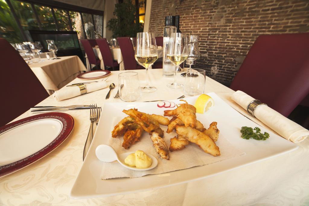 Hotel Gran Duca Livorno Kültér fotó