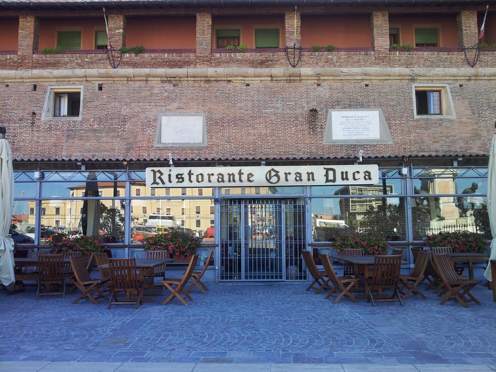 Hotel Gran Duca Livorno Kültér fotó