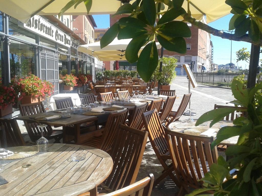 Hotel Gran Duca Livorno Kültér fotó