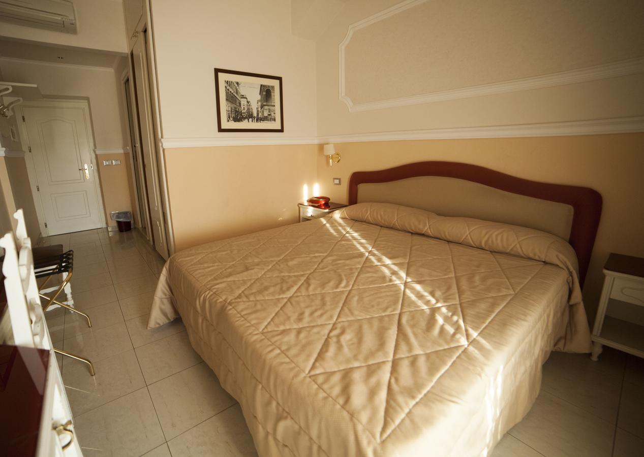 Hotel Gran Duca Livorno Kültér fotó