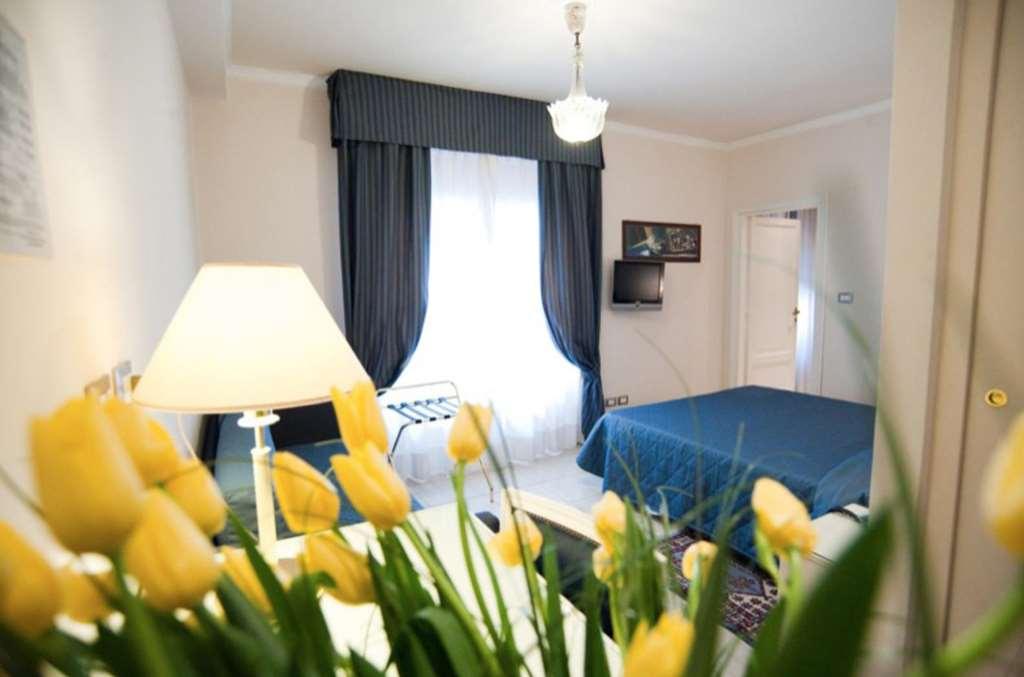 Hotel Gran Duca Livorno Kültér fotó